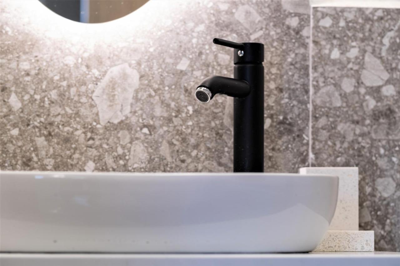 Luxury Penthouse In Prime Central Athens Thissio By Ghh ภายนอก รูปภาพ